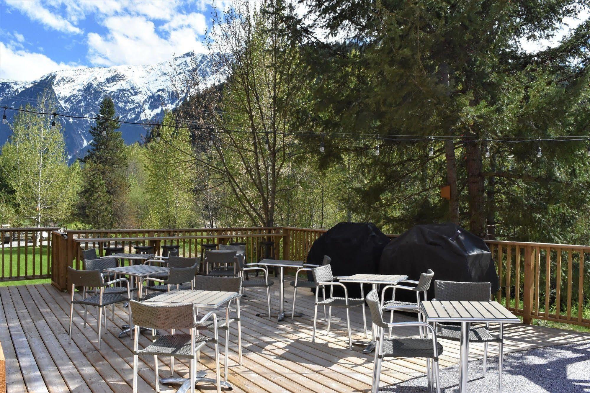 Pemberton Valley Lodge Esterno foto
