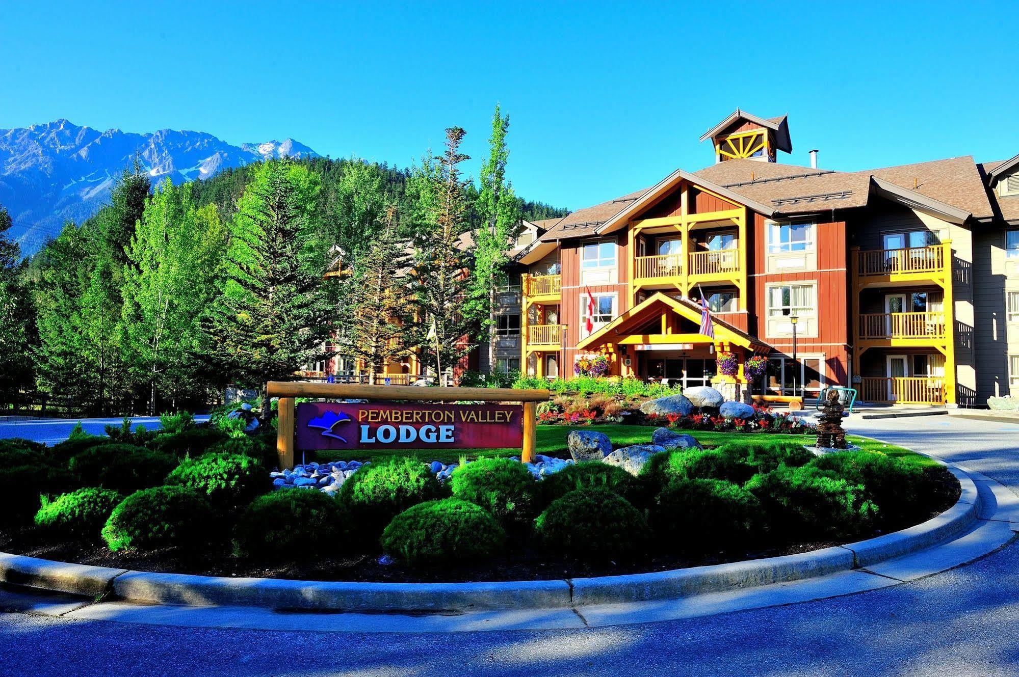 Pemberton Valley Lodge Esterno foto